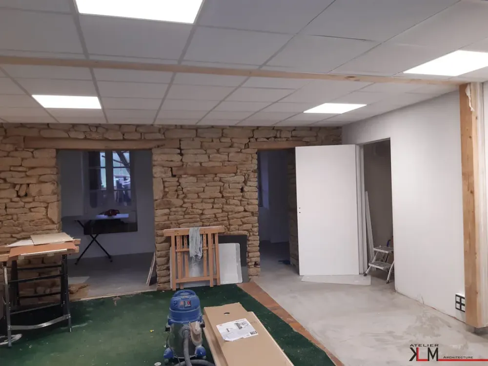 06-photo chantier -mur pierre bureau rdc